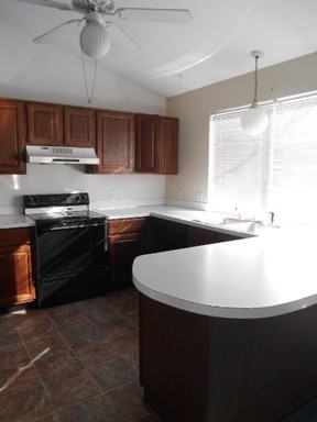 325 Park Meadows Dr - Photo 3 of 13