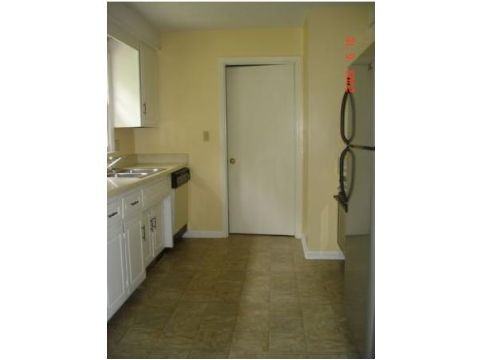 717 Green Valley Court - Photo 3 of 5