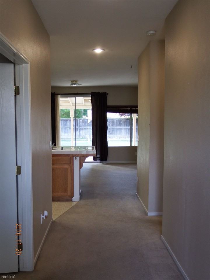 2737 Holt Ave - Photo 2 of 8