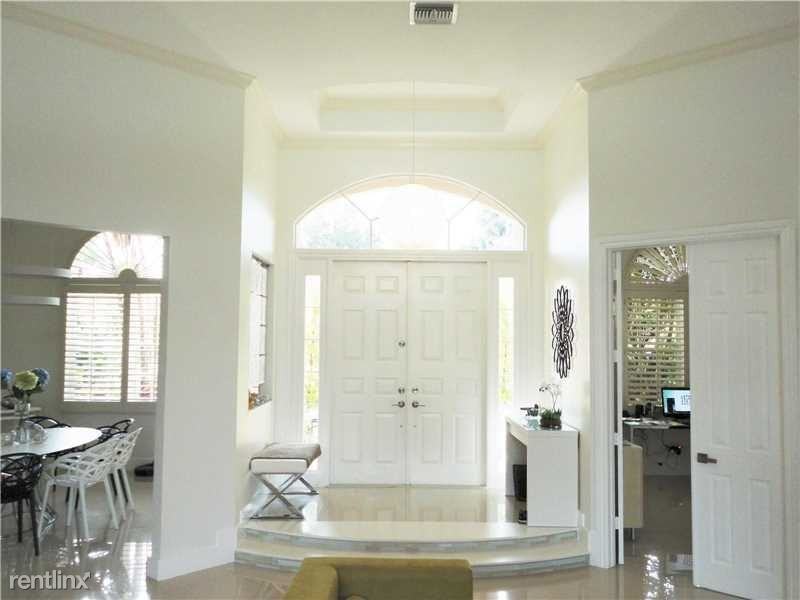 2325 SW 105th Terrace - Photo 2 of 14