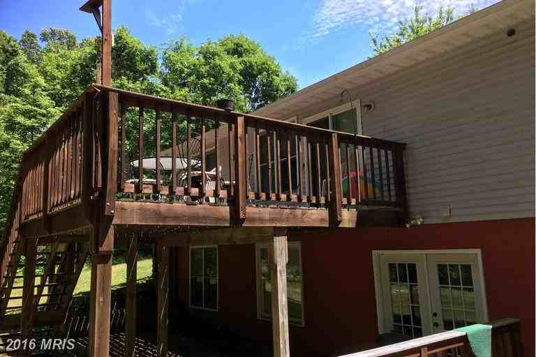 10424 Settle School Rd - Photo 2 of 15