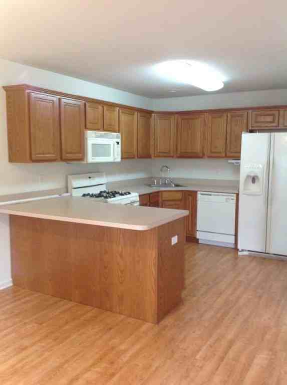 436 Broad St - Photo 3 of 22