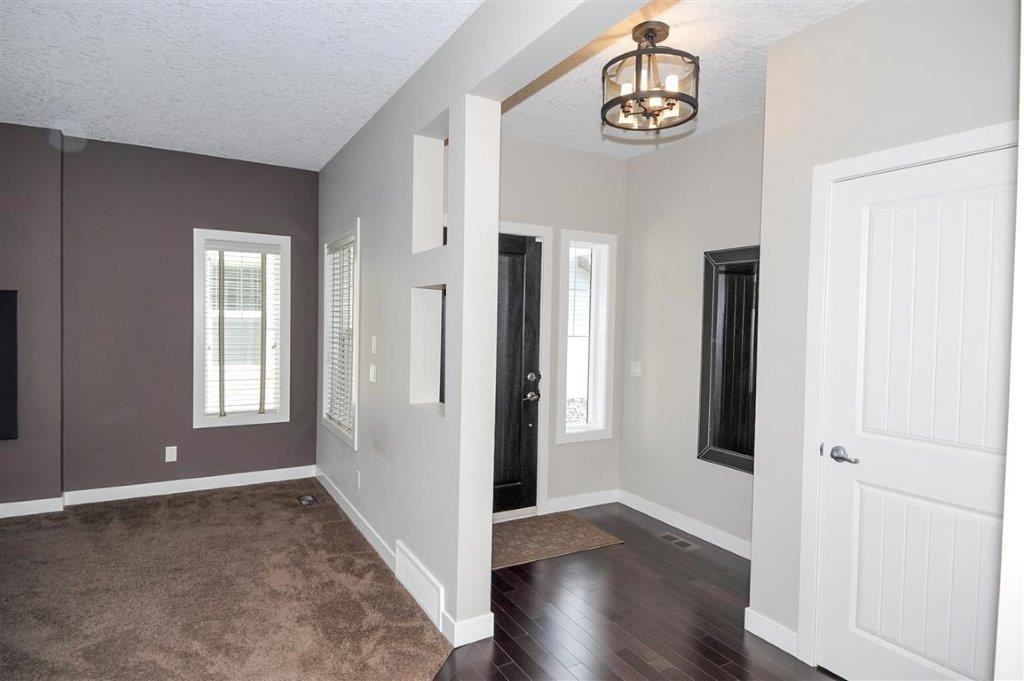 106 Auburn Shores Crescent #106 - Photo 3 of 38