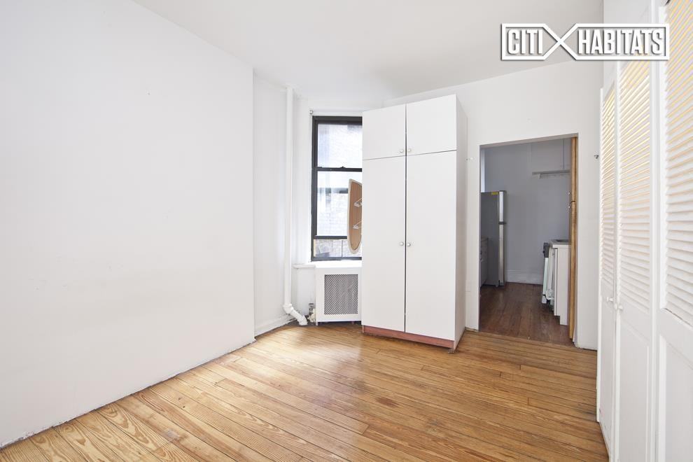 120 Macdougal St #12R