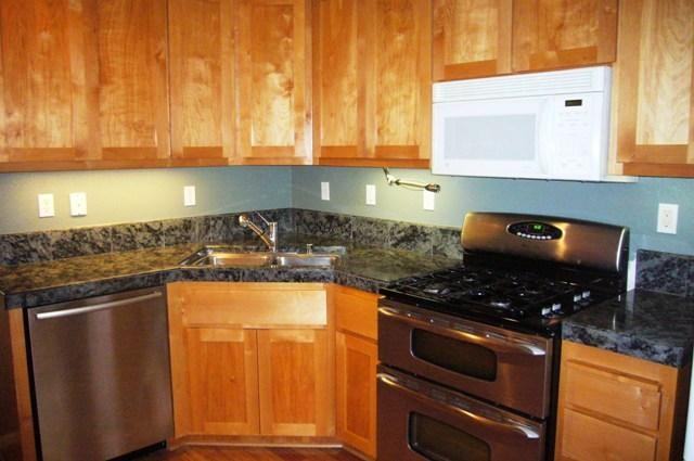1460 Alegria Loop - Photo 3 of 15