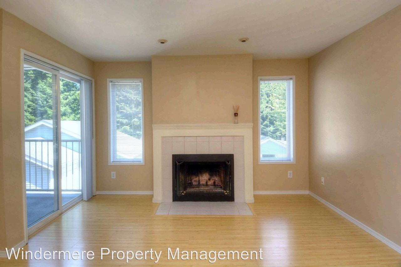 6529 200th St SW #102 - Photo 3 of 13