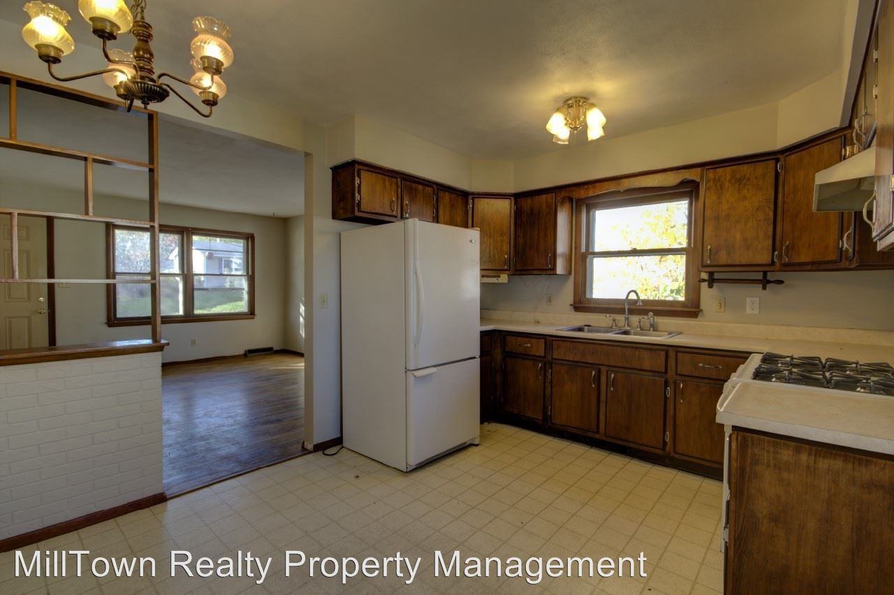 2611 N Concord St - Photo 2 of 26