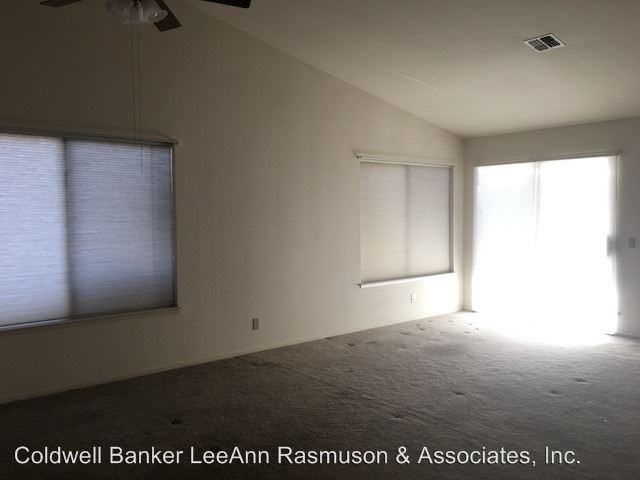 2274 Cheyenne Dr - Photo 2 of 15