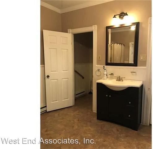 443 N 7th St - Photo 2 of 7