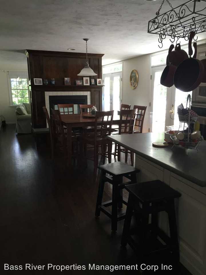 107 Courtney Rd - Photo 2 of 9