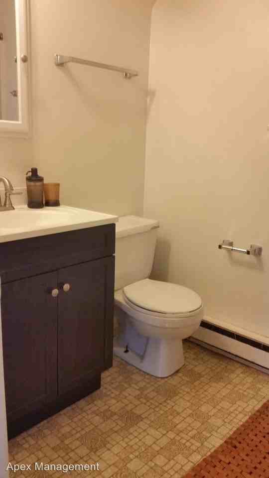 38 N Main St - Photo 3 of 7