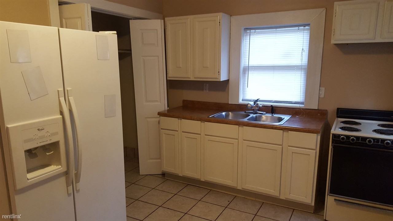 3905 W Henry St - Photo 3 of 5