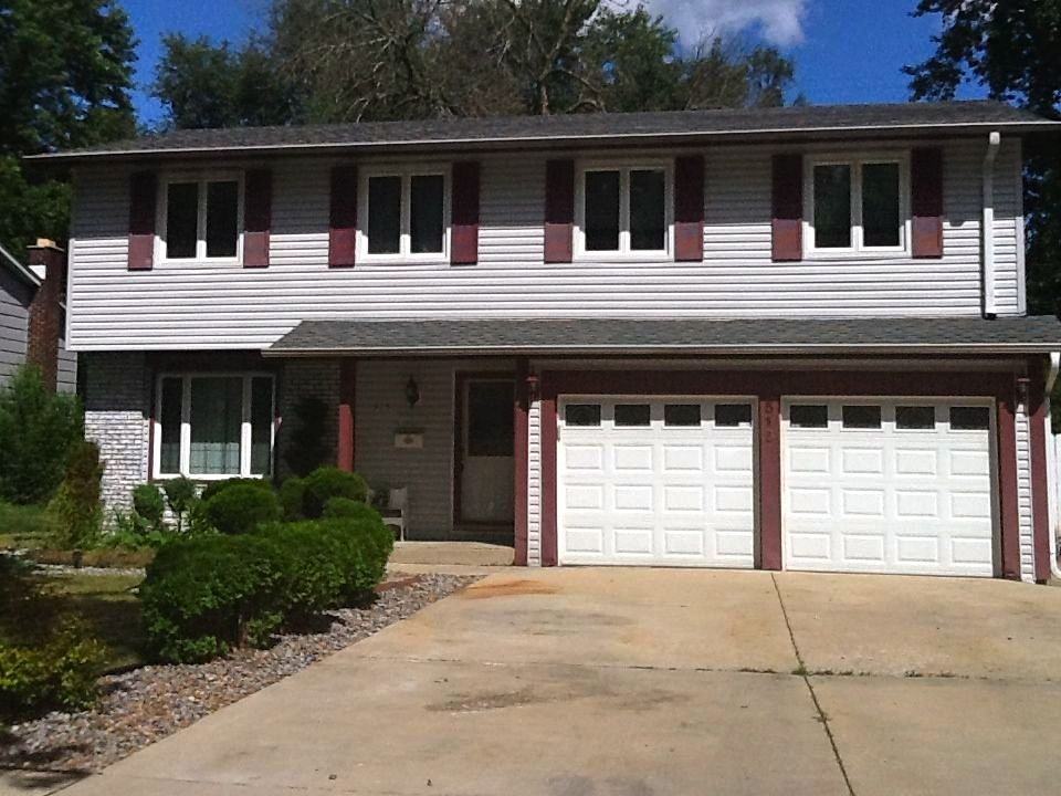 515 Circle Dr - Photo 2 of 18