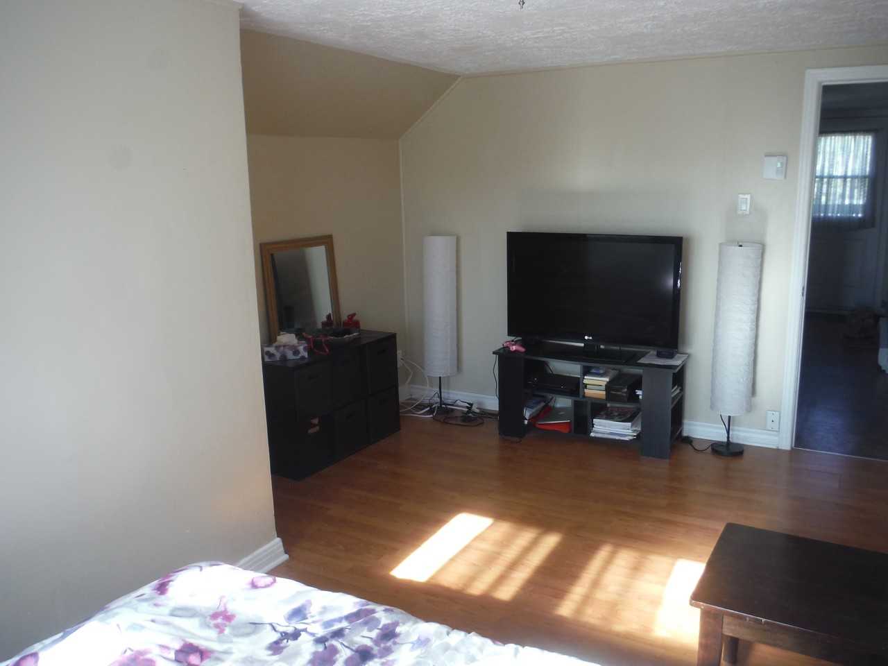 10 Rouleau #3 - Photo 2 of 8