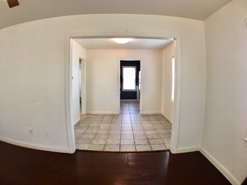 1017 East Edwards Street - Photo 3 of 18