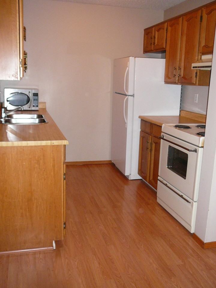 3199 139 Avenue NW - Photo 3 of 9