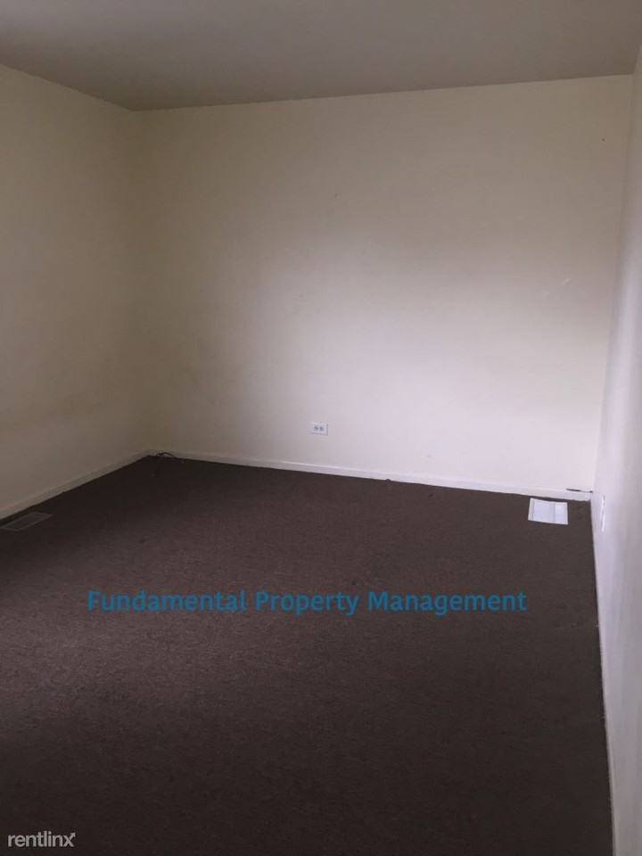 1347-1499 N Glen Cir #B - Photo 3 of 5