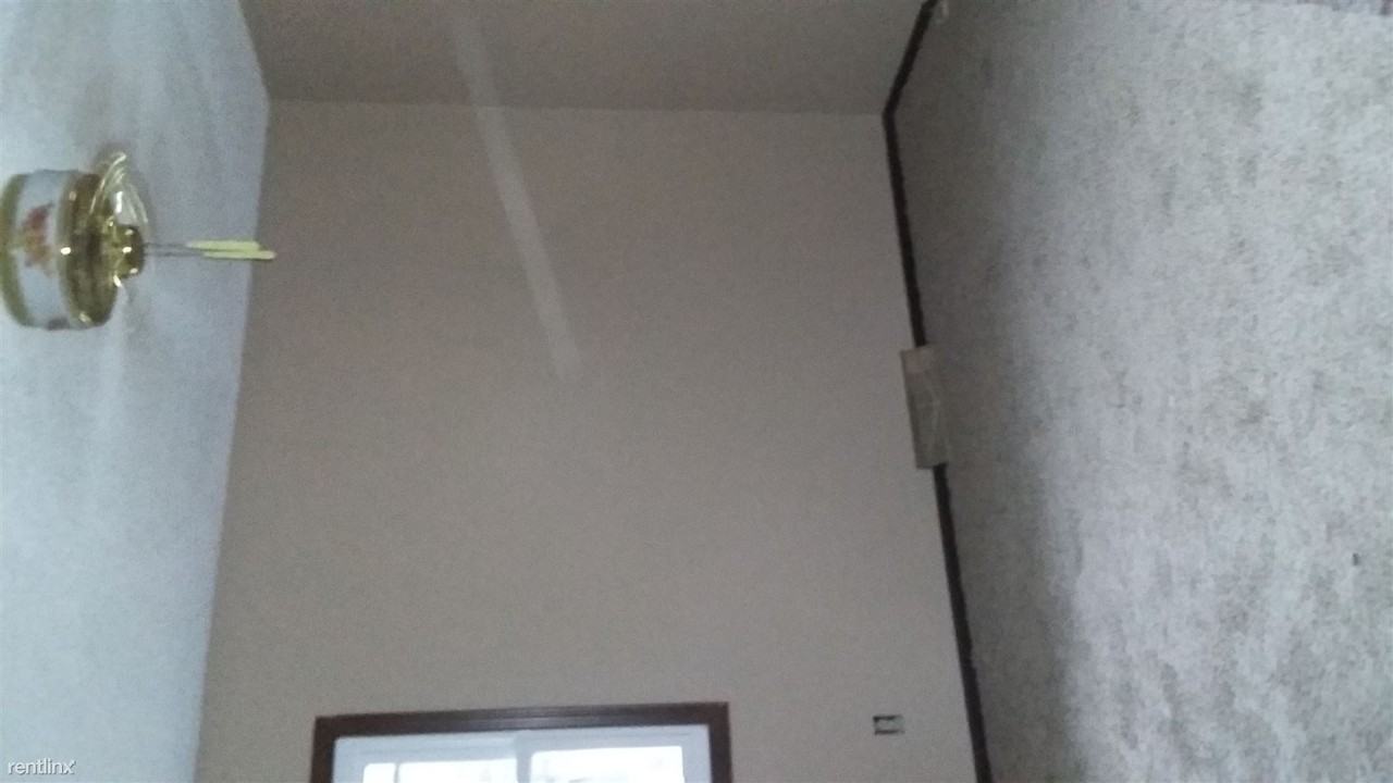 8247 48th Ave - Photo 3 of 9