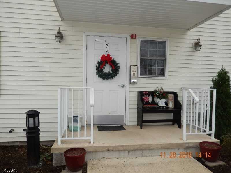 702 Clark Rd - Photo 2 of 7