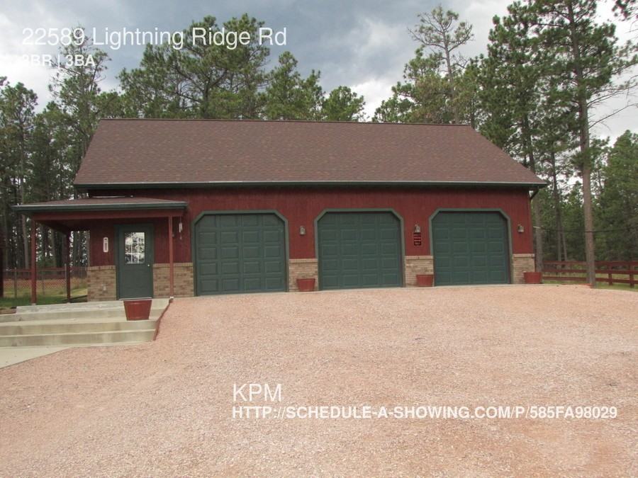 22589 Lightning Ridge Rd - Photo 3 of 34