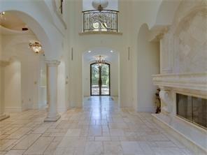 177 Bal Cross Dr - Photo 2 of 8