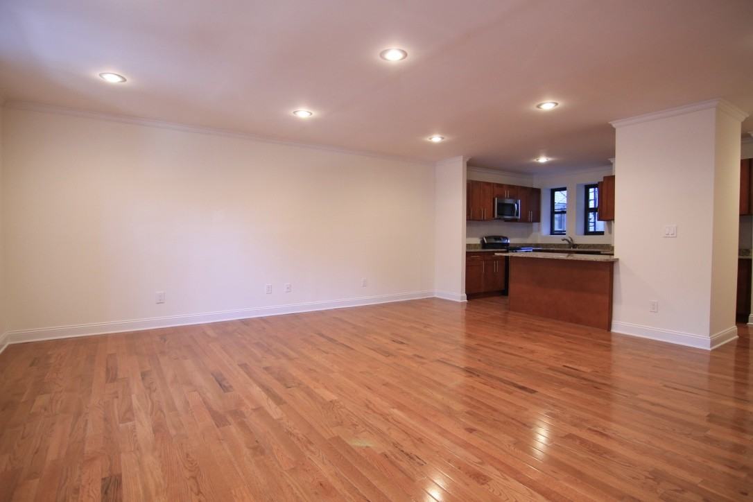 3900 Broadway - Photo 3 of 10