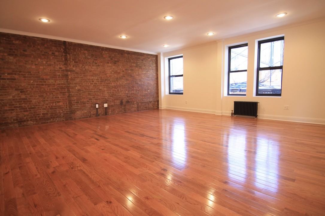 3900 Broadway - Photo 2 of 10