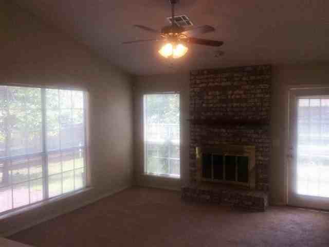 8868 E 96th St - Photo 2 of 13