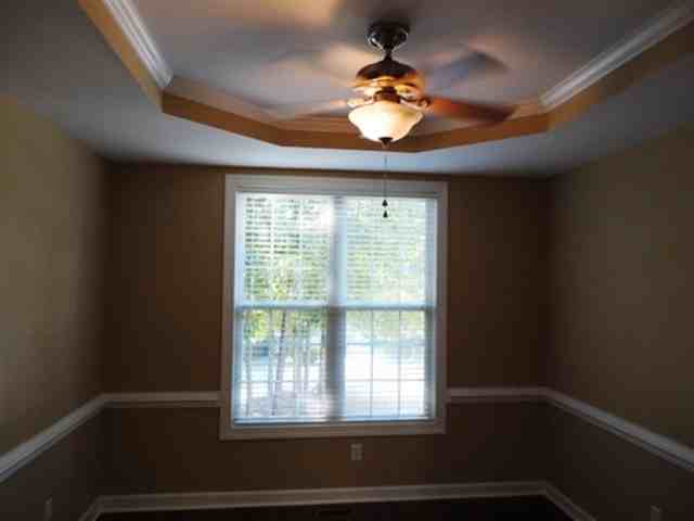 206 Sweetbriar Ct - Photo 3 of 11