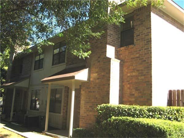 Memorial Hills Apartments for Rent 1819 Briarcreek Blvd
