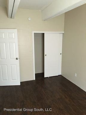 1035-1199 W Washington St #5 - Photo 3 of 7