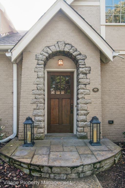 300 Lauderdale Rd - Photo 3 of 44