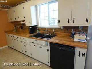 1177 SE Myrtle View Dr - Photo 3 of 16