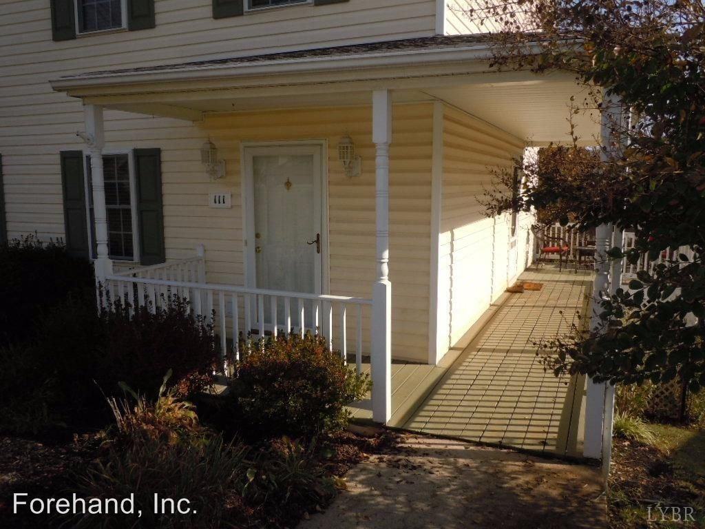 111 Willard Way - Photo 3 of 41