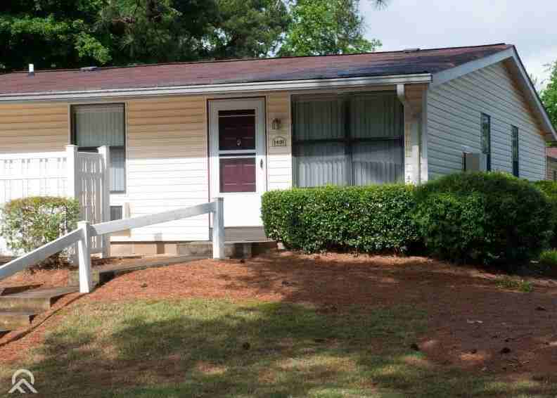 Snapwoods Apartments - Photo 3 of 5