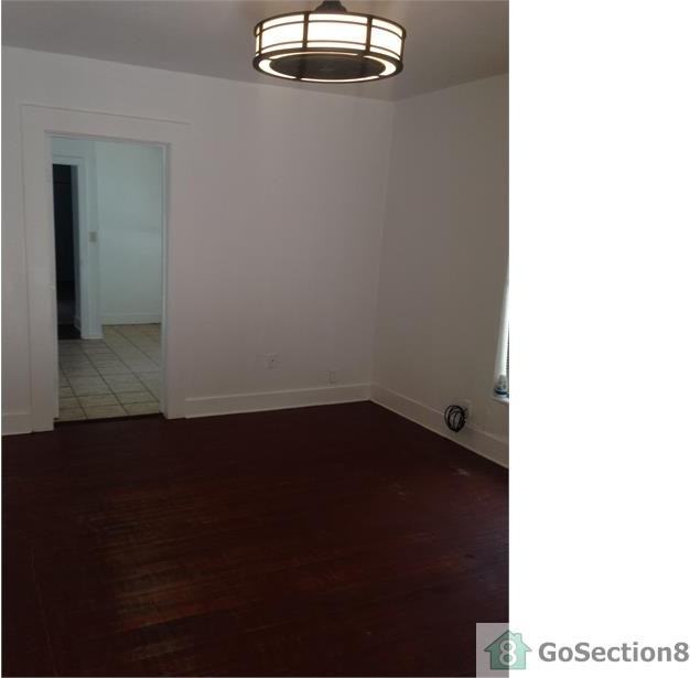 4020 Howard St - Photo 2 of 6