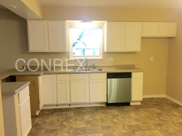 4467 Aristocrat Cir - Photo 2 of 11