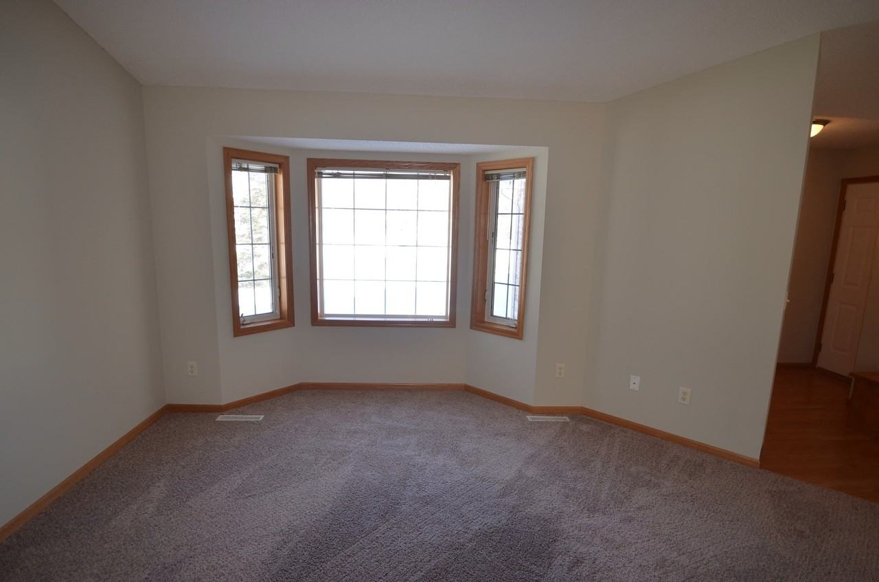 930 118th Ln NE - Photo 2 of 9
