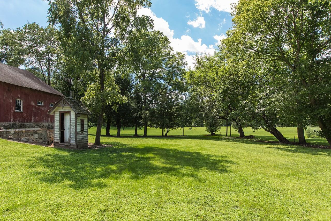 956 Durham Rd - Photo 3 of 4