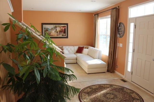 972 Great Falls Dr - Photo 3 of 24