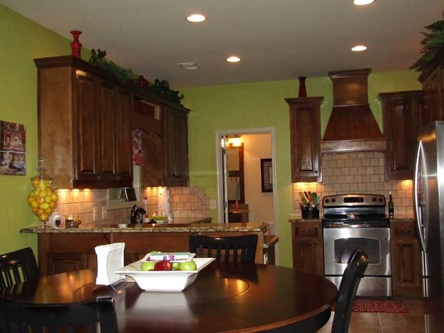 195 Spring Hill Dr - Photo 3 of 14