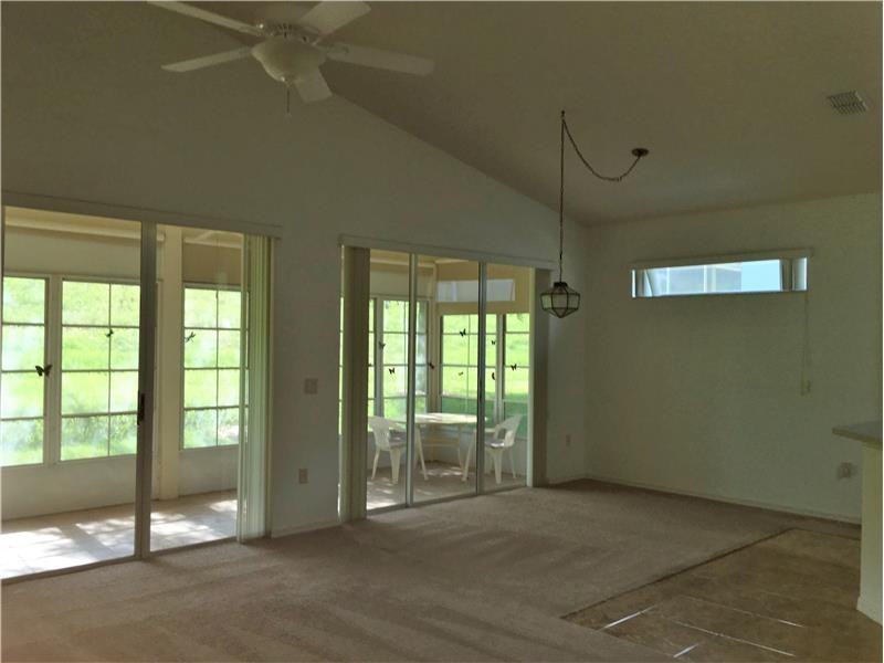 2505 Castle Pines St - Photo 3 of 4