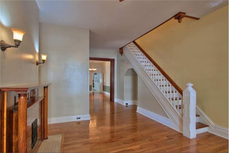 219 Briggs St - Photo 3 of 20