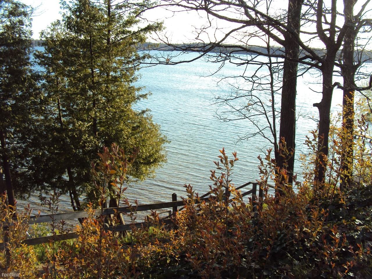 540 E State St - Photo 3 of 8