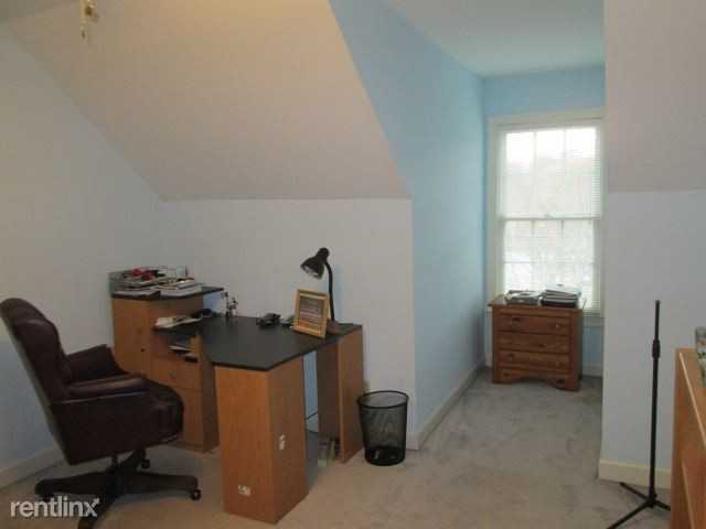 3300 Wedgewood Pl - Photo 2 of 10