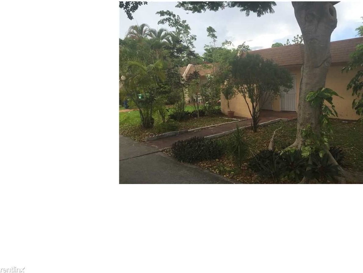 17521 NW 7th Ave - Photo 3 of 3