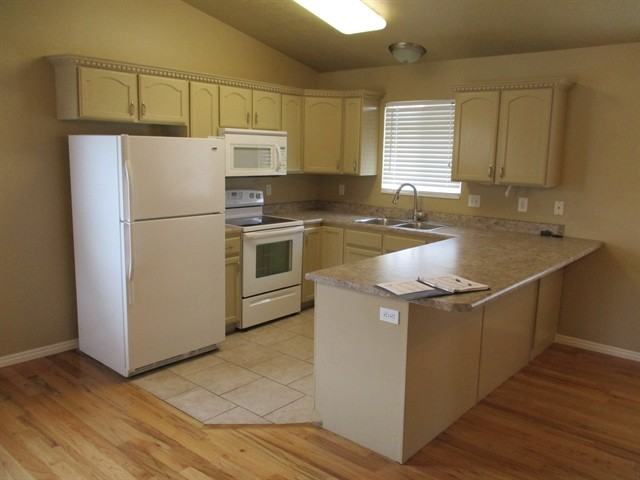 1251 S 820 W - Photo 2 of 11