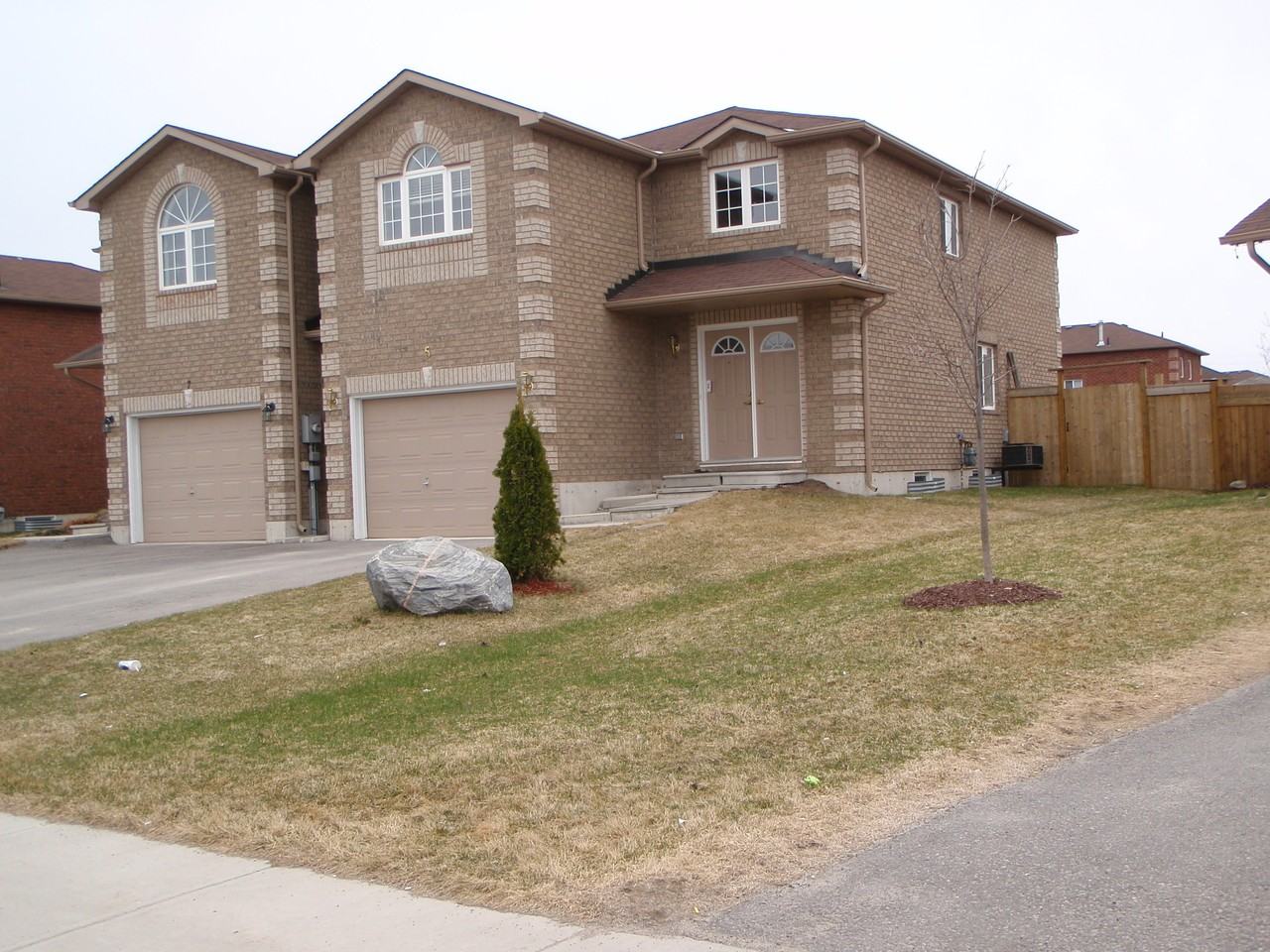 5 Monarchy Street - Photo 2 of 8