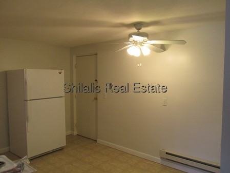 879 Lexington St 9C - Photo 3 of 10