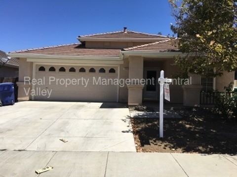 328 Roadrunner Dr - Photo 2 of 13